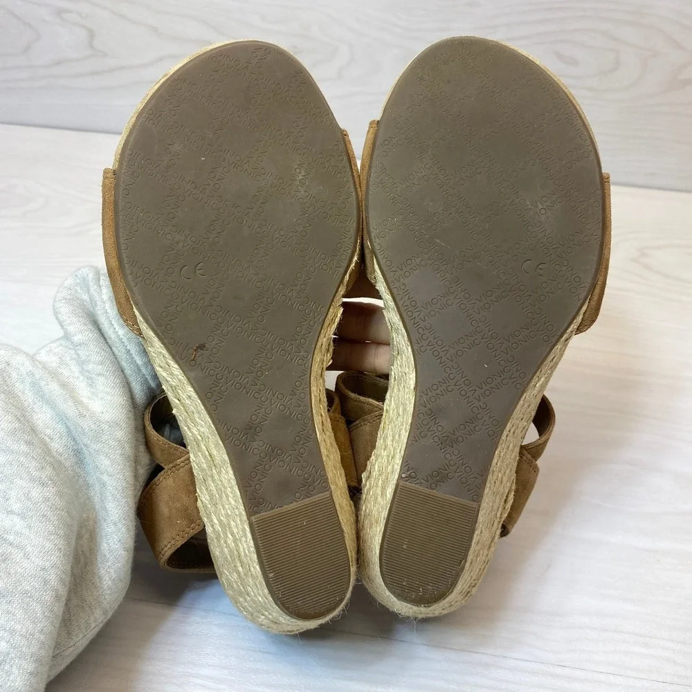 Vionic Womens 8.5 Tansy Wedge Sandal Lace Up Espadrille Tan Suede Comfort Boho